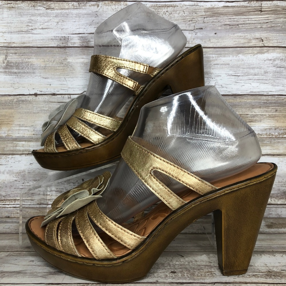 Born 10M Gold Leather Platform Slide Sandal - Picture 2 of 8